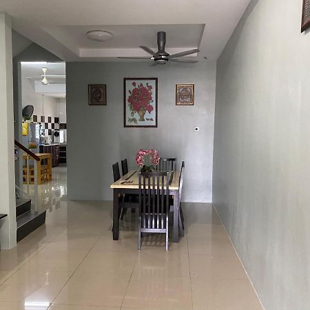 Makmur Homestay Taiping Eksteriør bilde